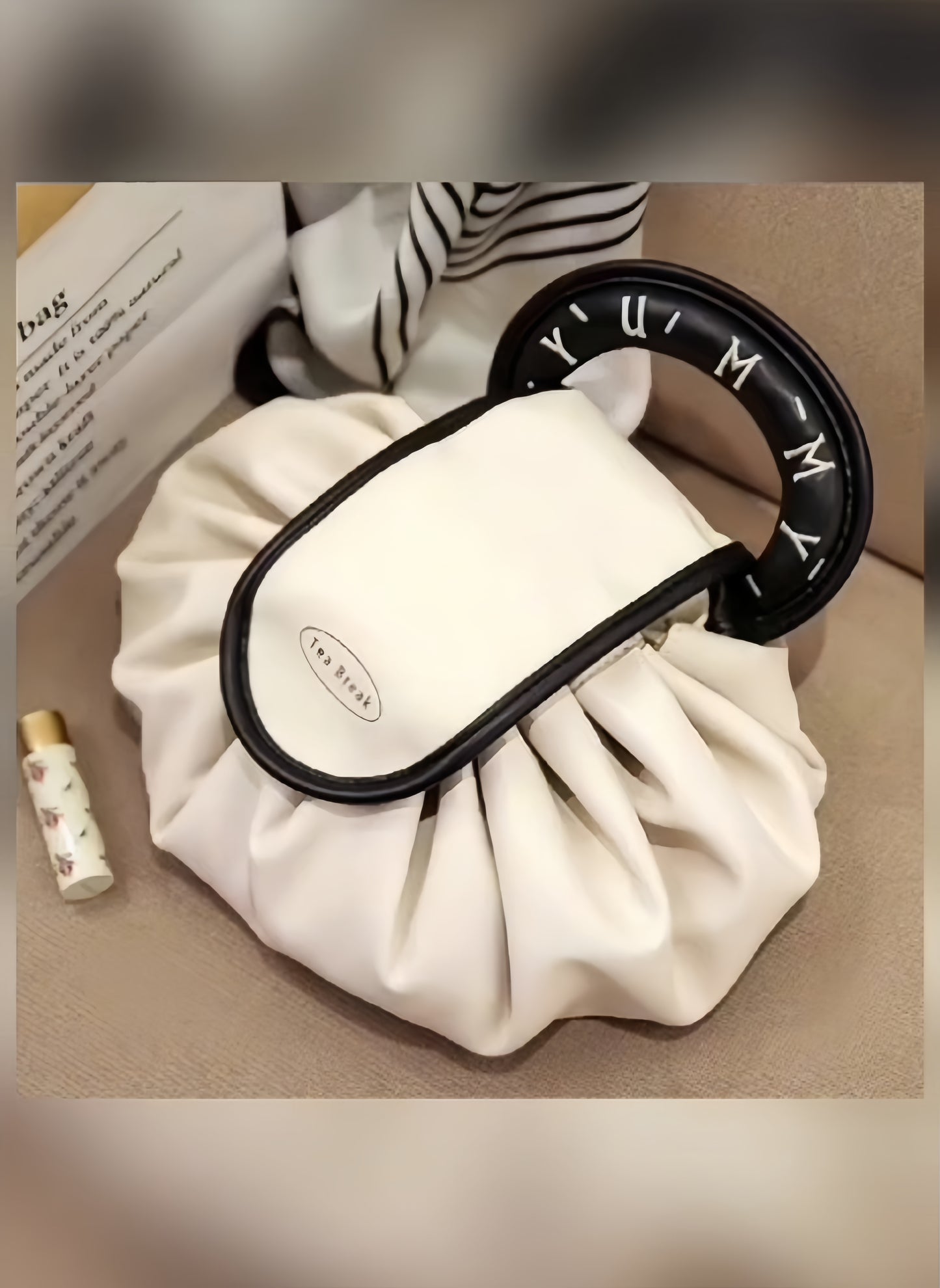 Minimalist Puff Makeup Bag – Premium Travel Edition